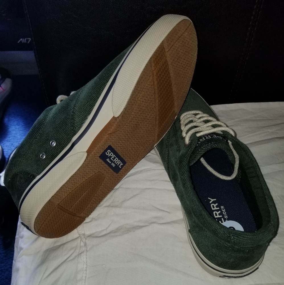 Mens Sperry size 9